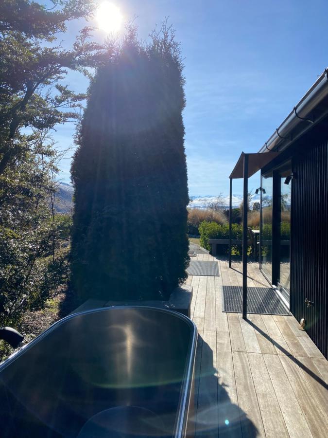 Black Beech House With Stunning Outdoor Bath Lake Tekapo Ngoại thất bức ảnh